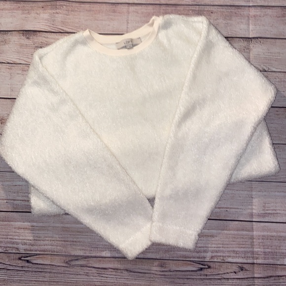 White Loft Pullover Fuzzy Sweatshirt Size Small - Picture 4 of 5